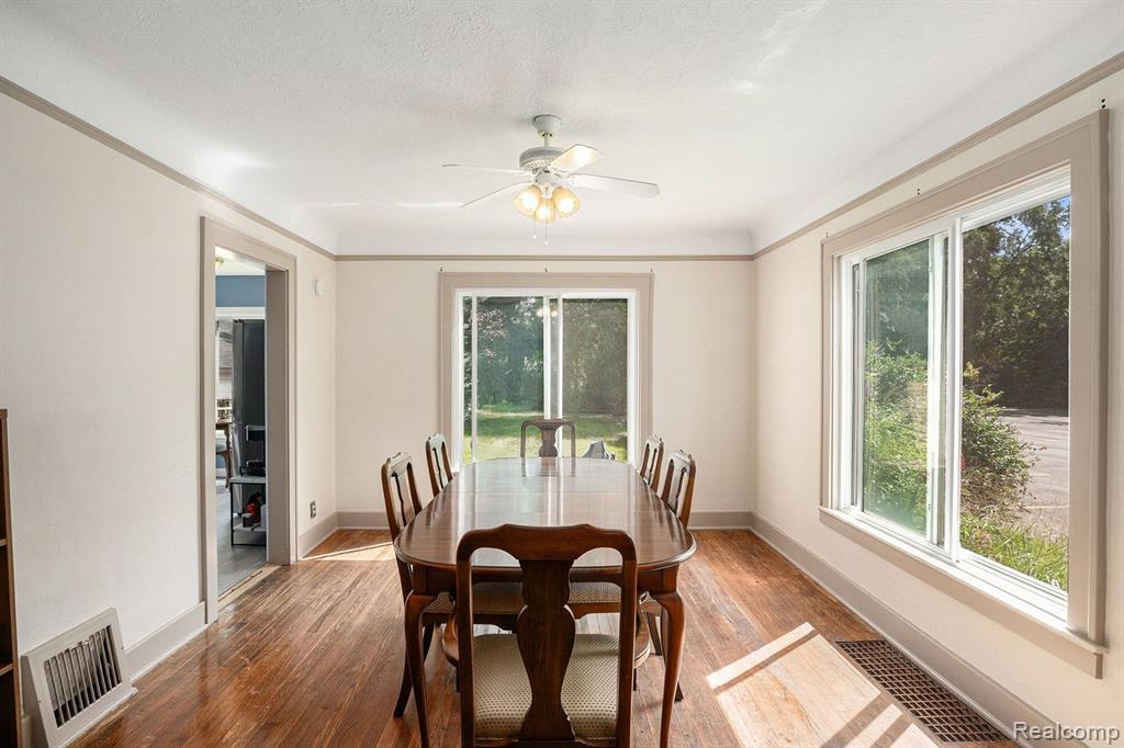 110 LAKE Street, Holly, MI 48442 — Photo 6