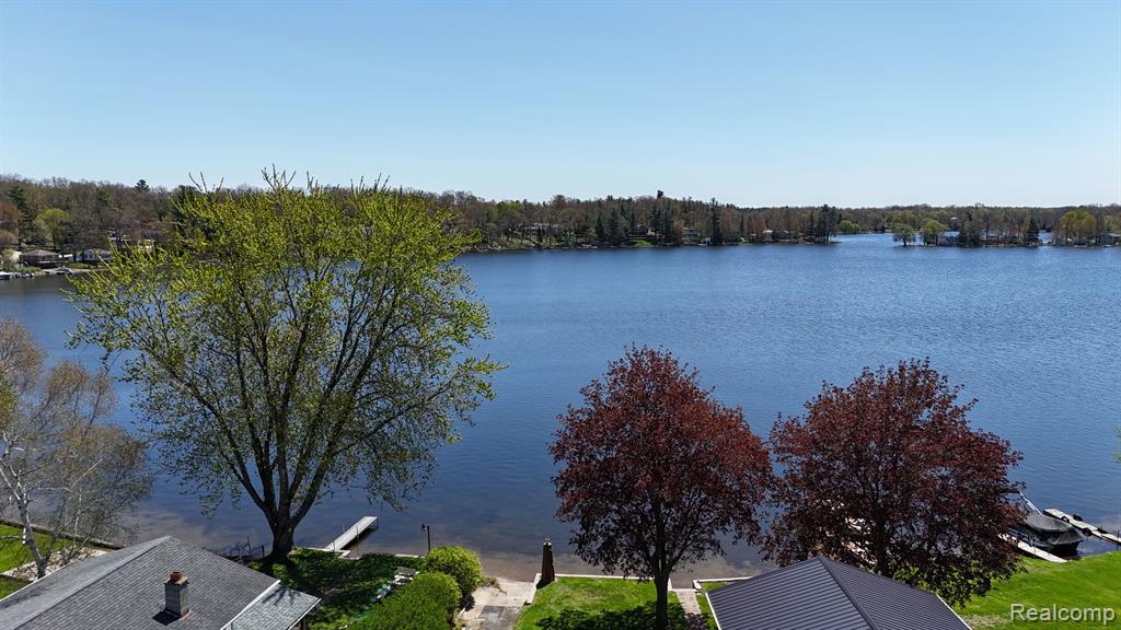 480 PENINSULA Drive, Columbiaville, MI 48421 — Photo 35