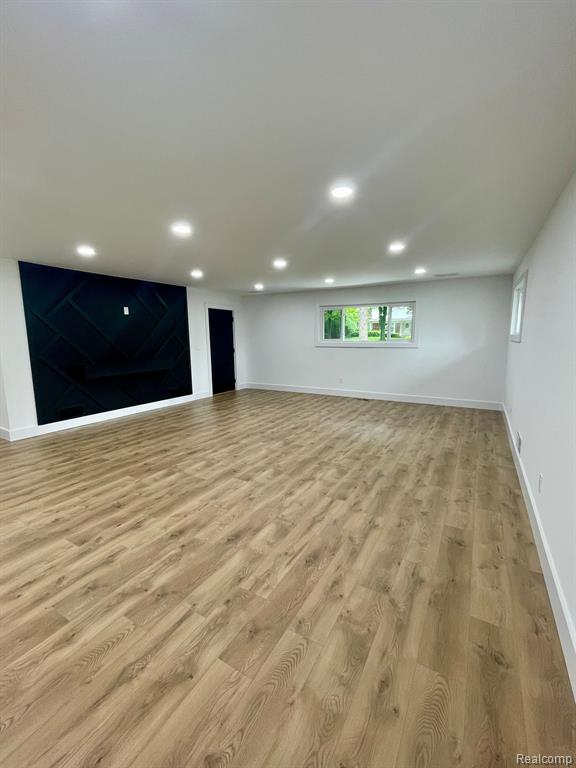 6560 NORTON Drive, Troy, MI 48085 — Photo 10