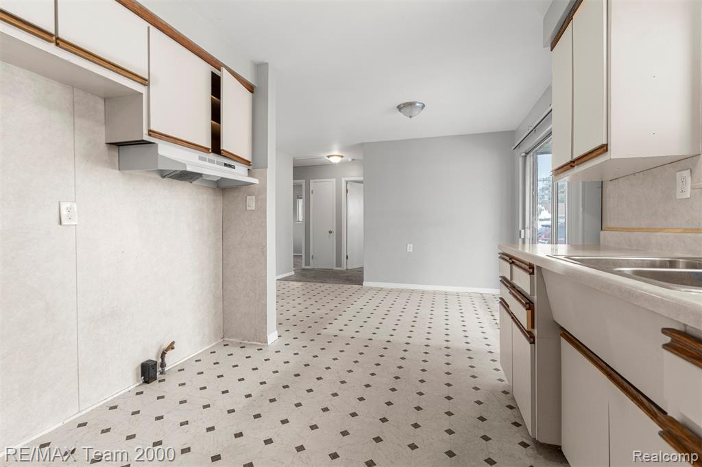 19431 STEPHENS, Eastpointe, MI 48021 — Photo 13
