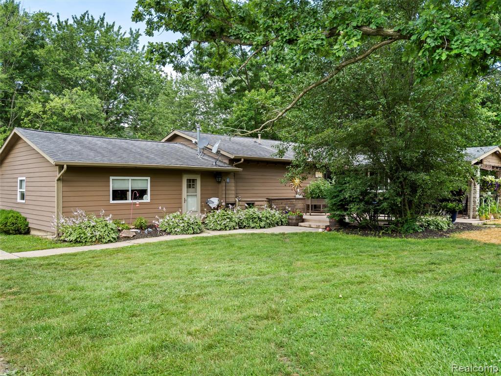 3365 Howland Road, Almont, MI 48003 — Photo 70
