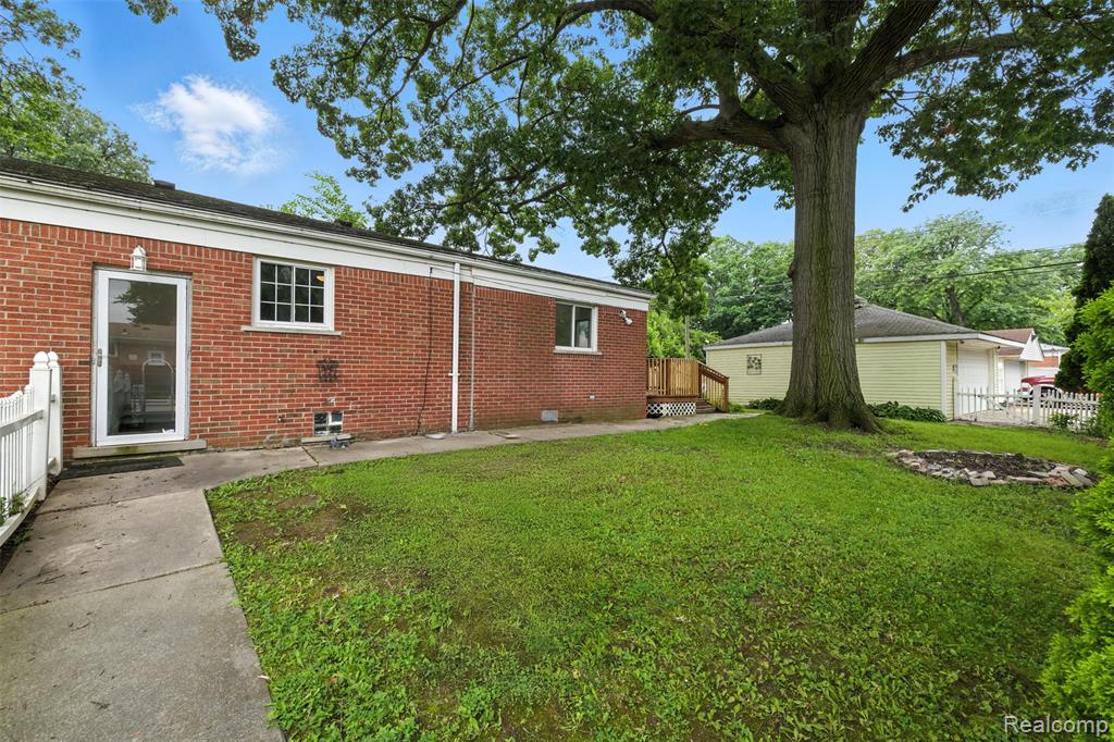 4108 Harding Street, Dearborn Heights, MI 48125 — Photo 4