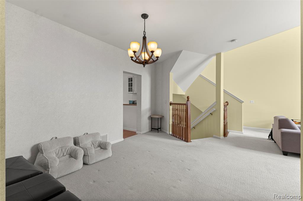 6 Bradford Court, Dearborn, MI 48126 — Photo 12