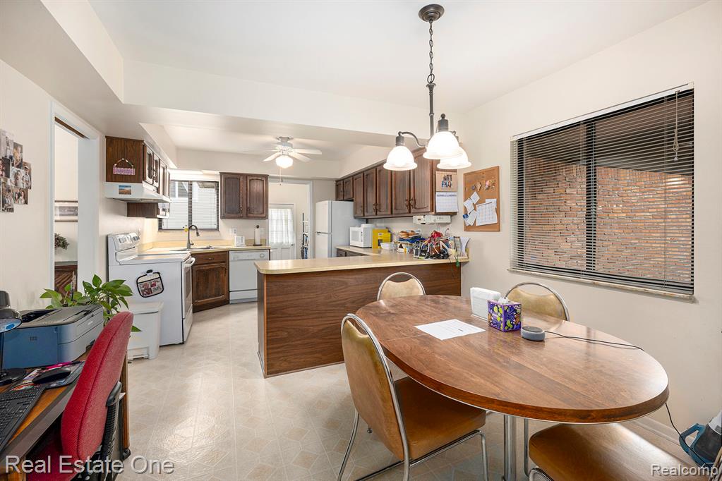 5982 Slate Drive, Troy, MI 48085 — Photo 11