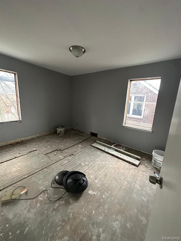 9655 SORRENTO Street, Detroit, MI 48227 — Photo 5