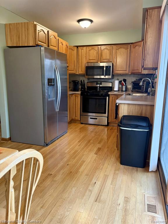 5611 Blackmoor Street, Commerce Twp, MI 48382 — Photo 7