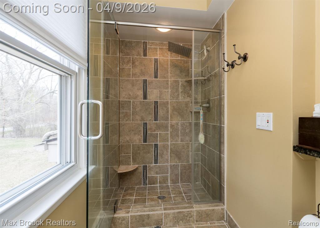 44020 Cottisford Street, Northville, MI 48167 — Photo 27
