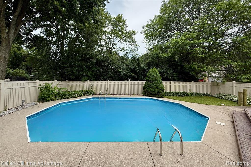 40795 Katie Drive, Novi, MI — Photo 31