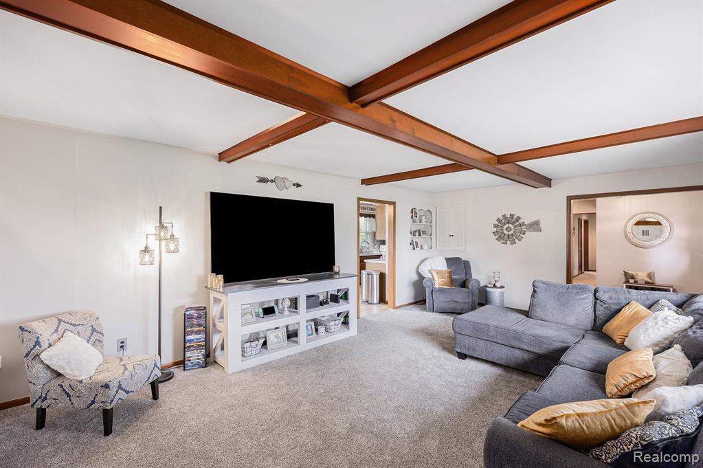 550 N GLASSFORD Street, Capac, MI 48014 — Photo 7