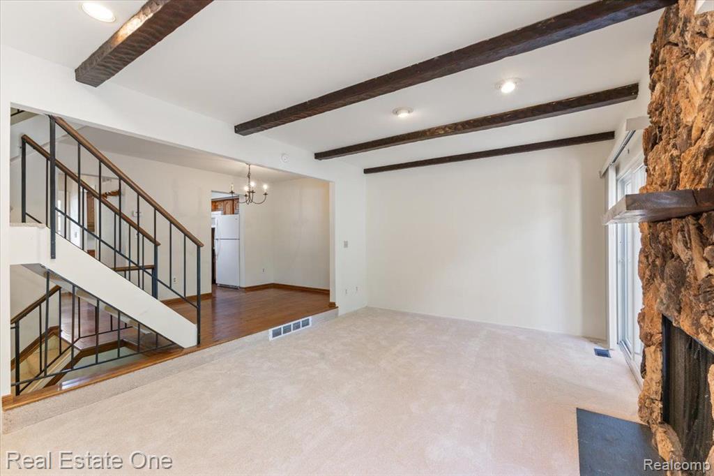 1649 BRENTWOOD Drive, 140, Troy, MI 48098 — Photo 5