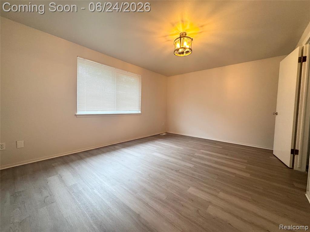 4386 15 Mile Road, 64, Sterling Heights, MI 48310 — Photo 4