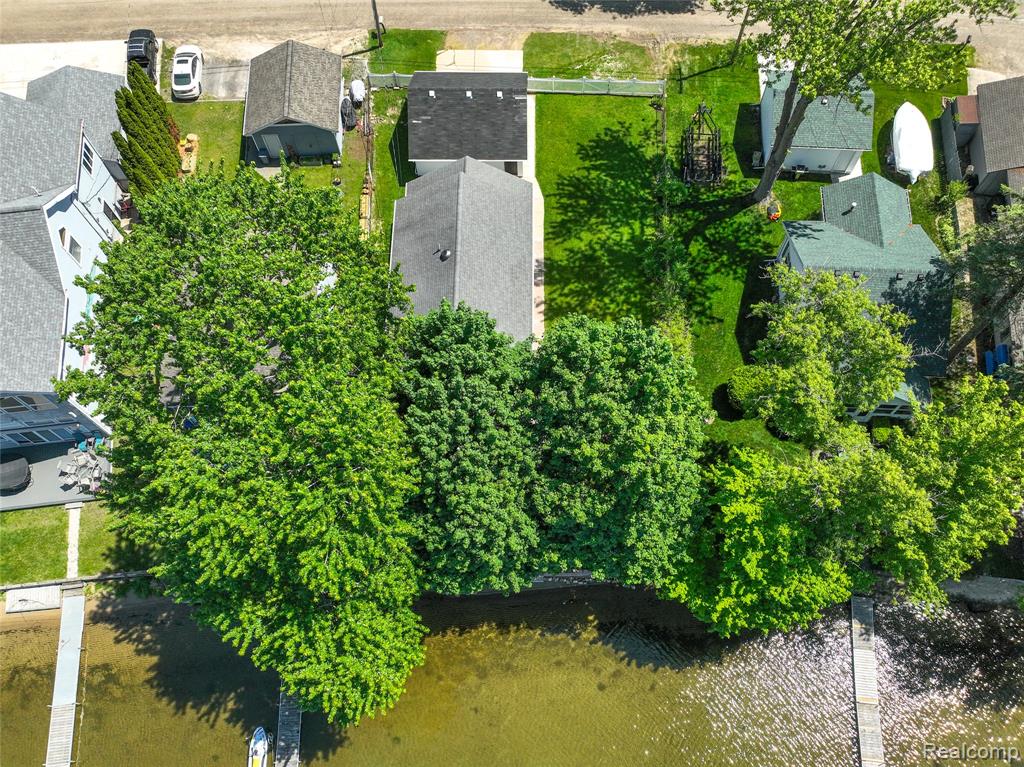 4333 Hunters Drive, Highland, MI 48356 — Photo 14