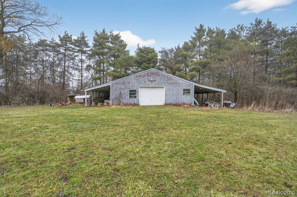 9411 Jennings Road, Grand Blanc, MI 48439 — Photo 5