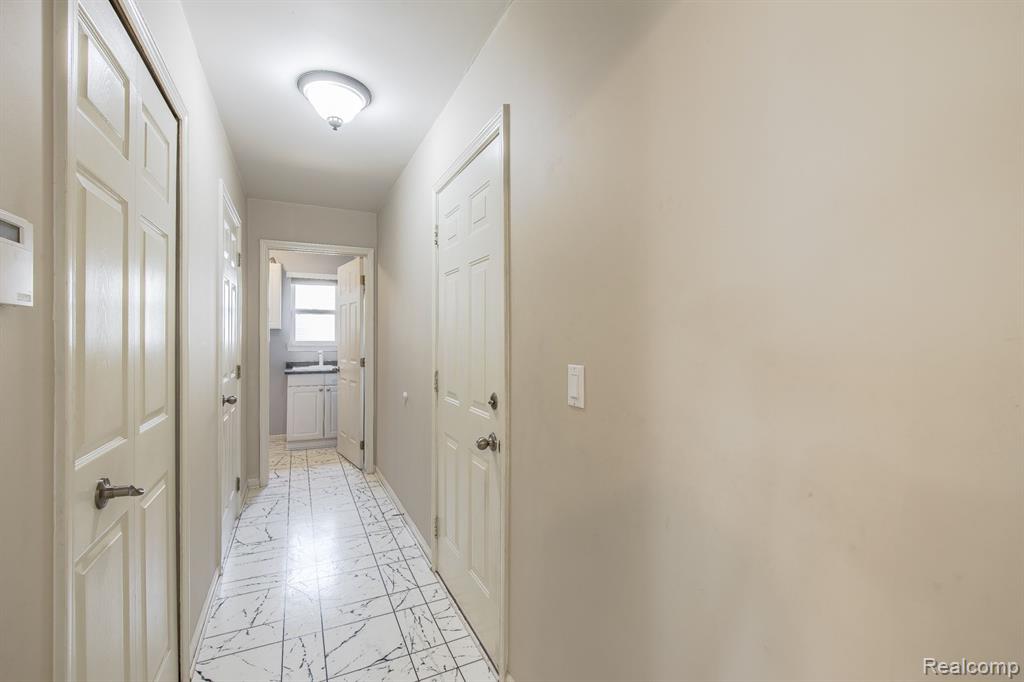5344 Seminole Court, Commerce Twp, MI 48382 — Photo 14