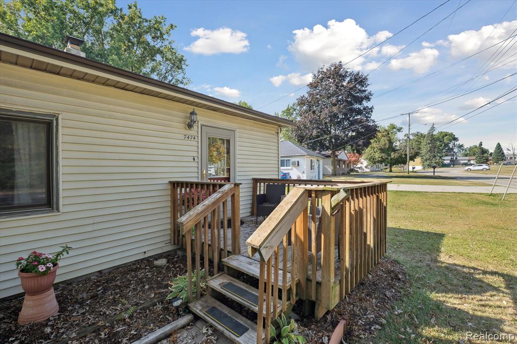 7474 River Vista Street, Utica, MI 48317 — Photo 6