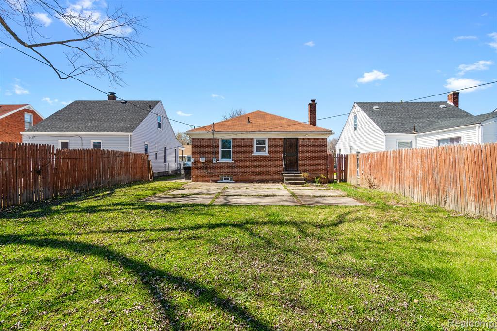 7668 HEYDEN Street, Detroit, MI 48228 — Photo 23