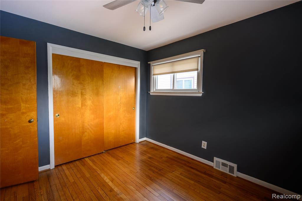23776 Vassar Avenue, Hazel Park, MI 48030 — Photo 18