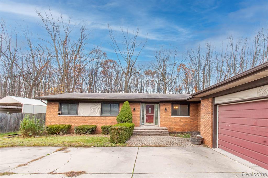 48351 Forbes Drive, Chesterfield, MI 48047 — Photo 2