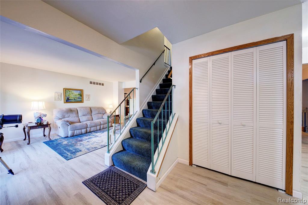 42437 Majestic Court, Canton, MI 48188 — Photo 4