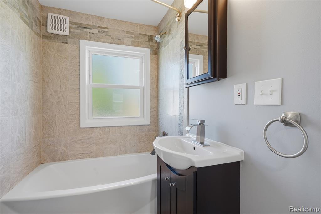 13181 Peach Street, Southgate, MI 48195 — Photo 15
