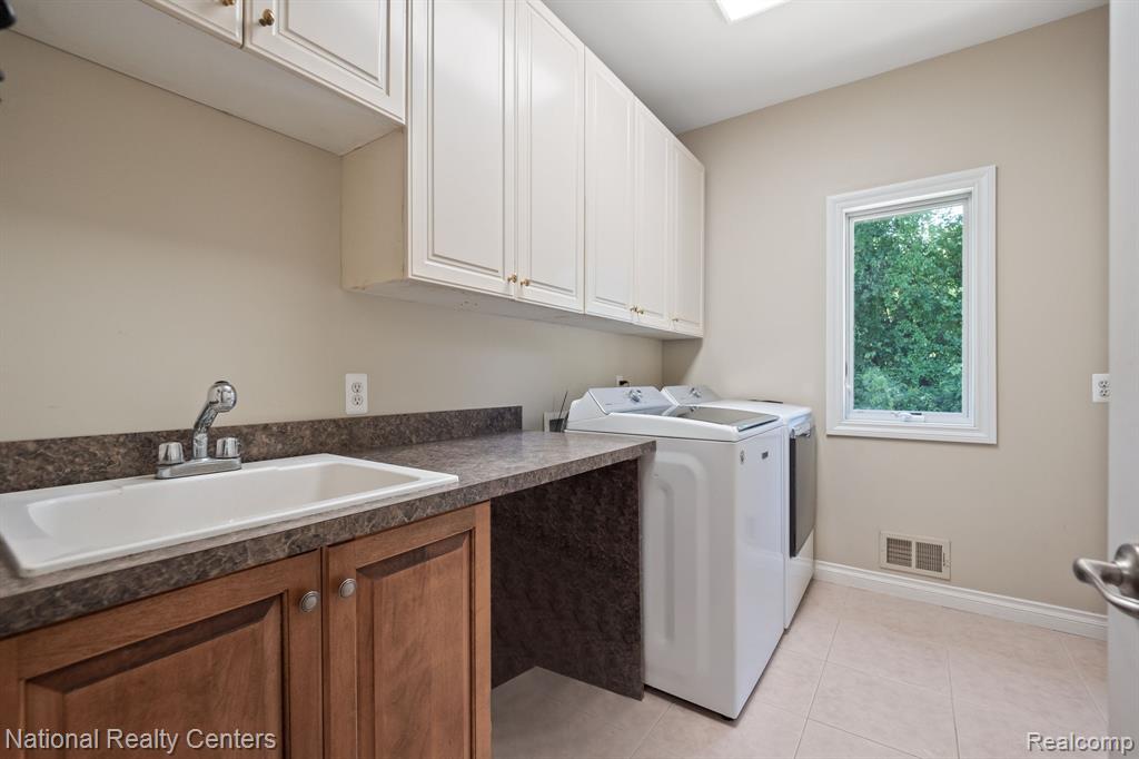 10180 Hadley Road, Clarkston, MI 48348 — Photo 25