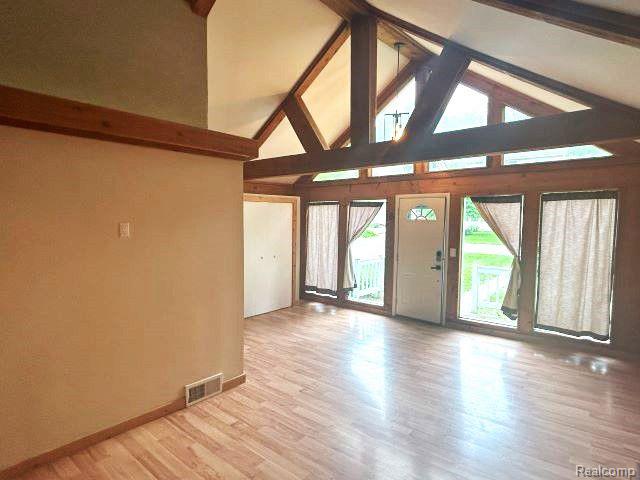 9151 CHAUMONT Drive, Commerce Twp, MI 48382 — Photo 4
