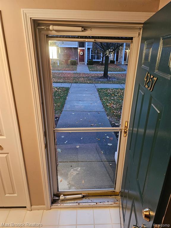 4257 BERKSHIRE Drive, Sterling Heights, MI 48314 — Photo 22