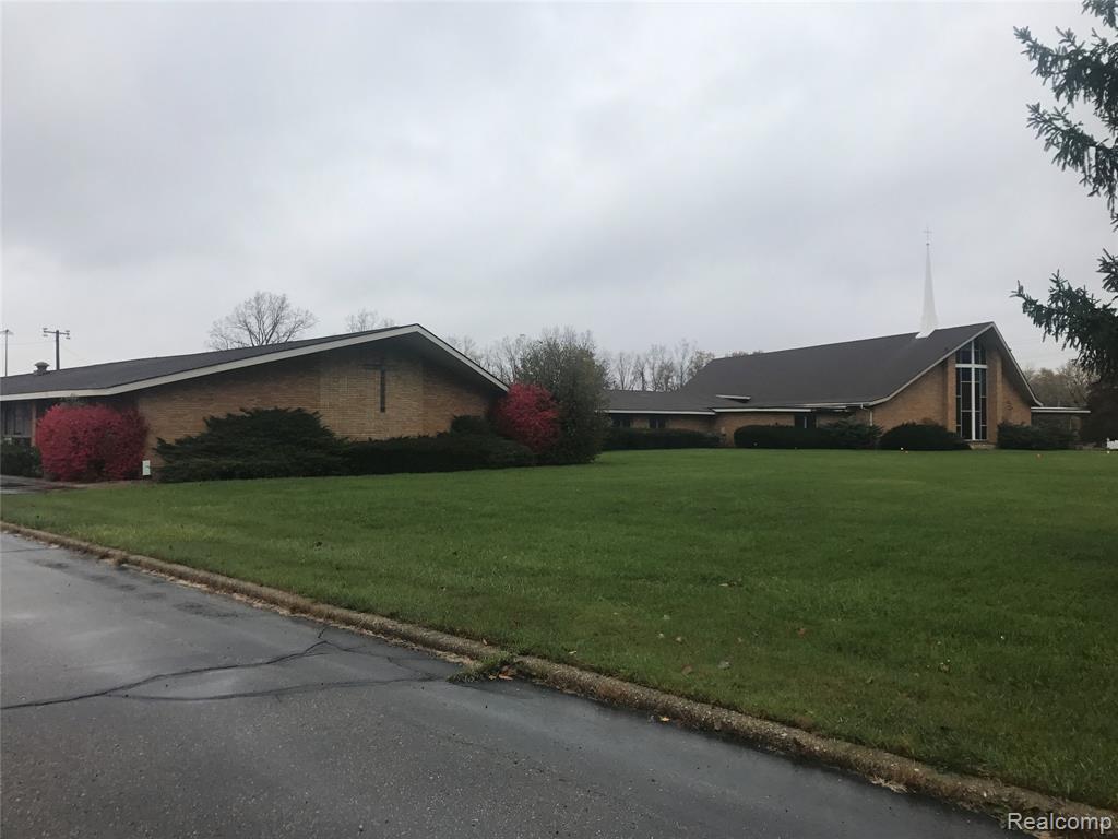 4075 E Atherton Road, Burton, MI 48519 — Photo 36