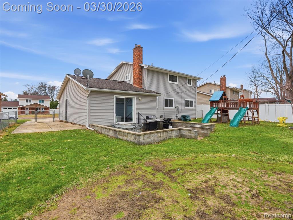 40326 William Drive, Sterling Heights, MI 48313 — Photo 53