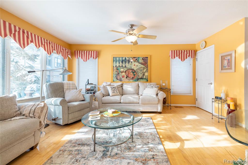 27824 Reo Road, Grosse Ile, MI 48138 — Photo 8
