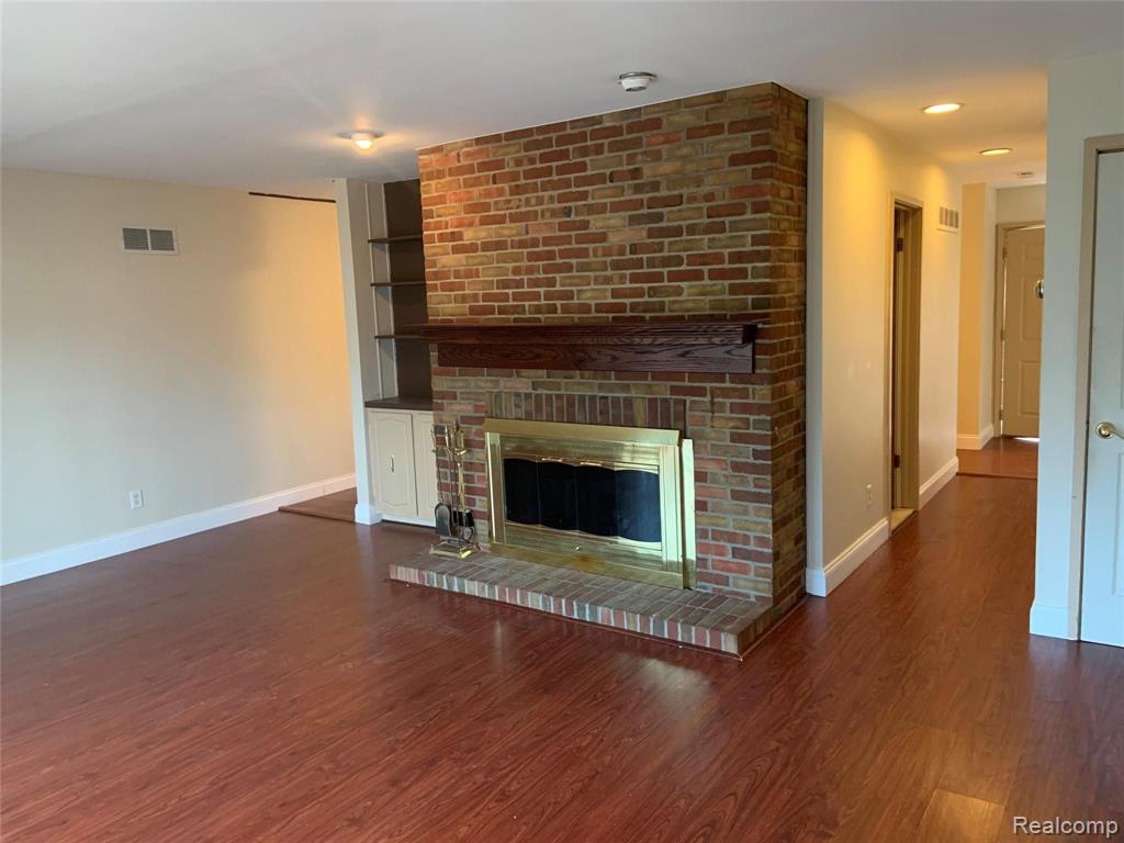 6320 Laurentian. Court, Flint, MI 48532 — Photo 5