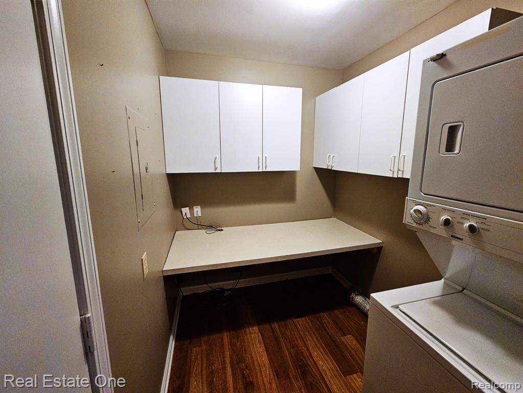 748 S Milford Road, Milford, MI 48381 — Photo 12
