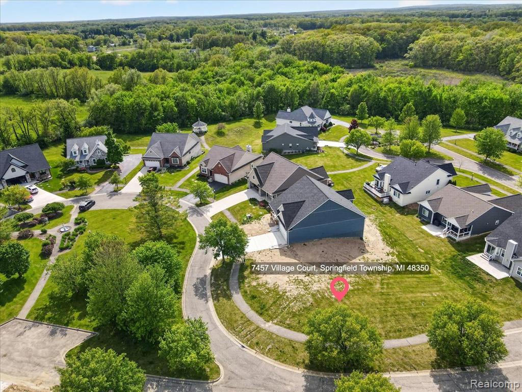7457 Village Court, Davisburg, MI — Photo 5