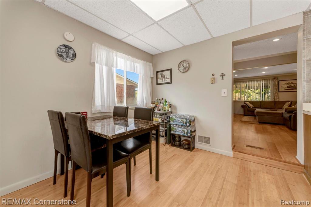 7018 BISON Street, Westland, MI — Photo 14