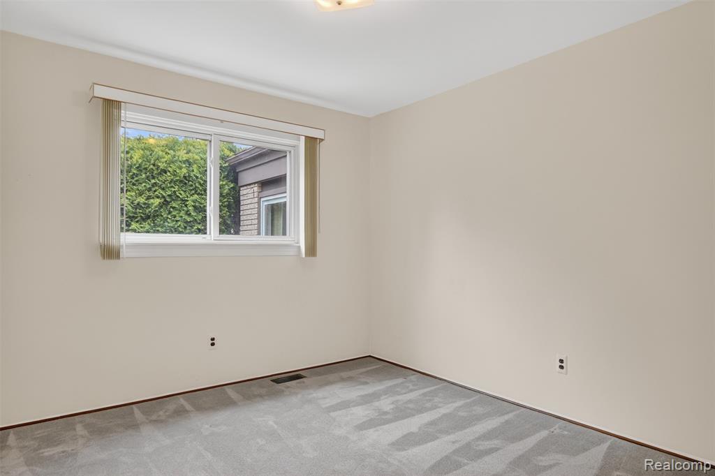 14341 Heritage Street, Riverview, MI 48193 — Photo 31