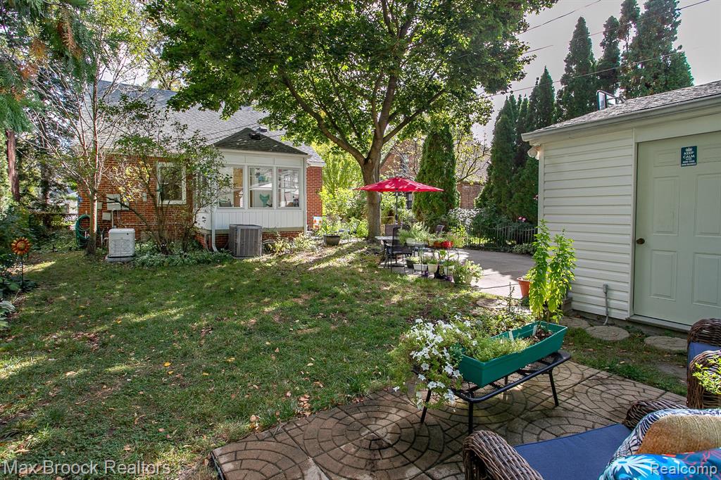 26725 Humber Street, Huntington Woods, MI — Photo 53