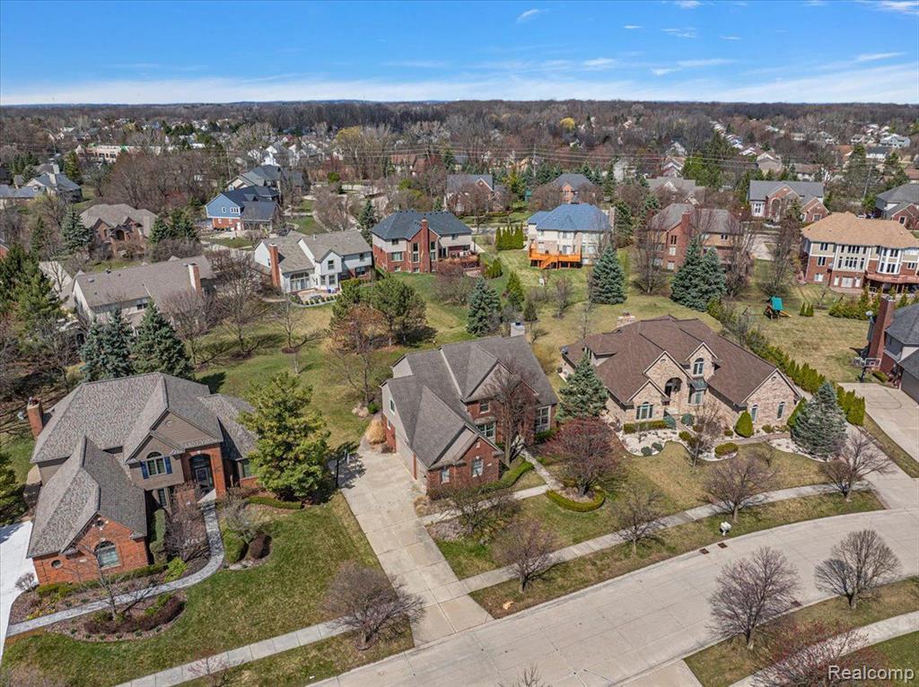 47082 NORTHUMBERLAND Street, Novi, MI — Photo 11