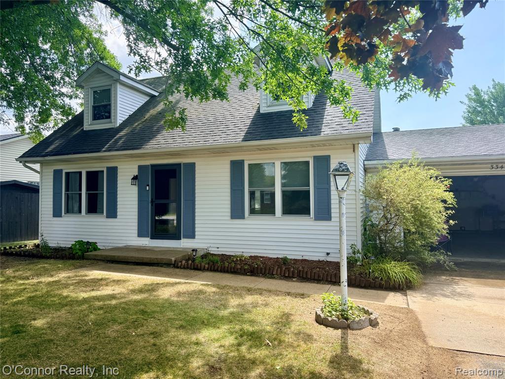 3341 Sapphire Lane, Fort Gratiot, MI 48059