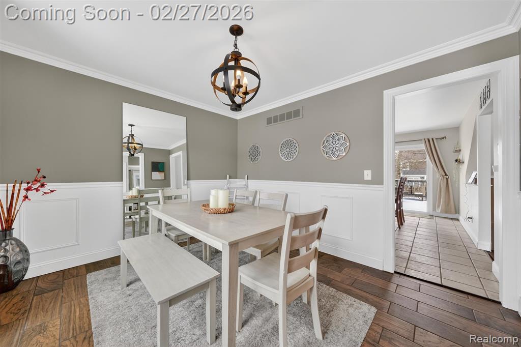 801 Linden Way, Auburn Hills, MI 48326 — Photo 12