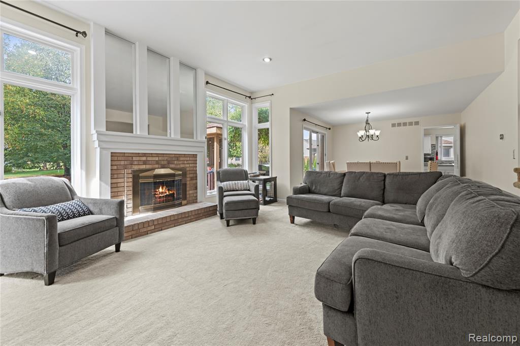 5143 Saffron Drive, Troy, MI 48085 — Photo 9
