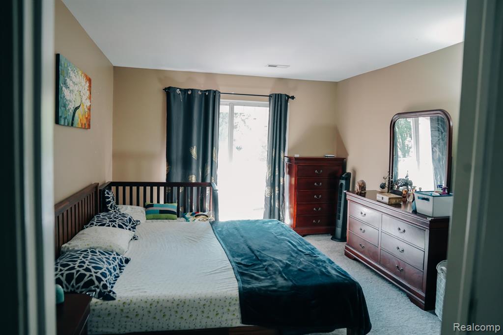 44840 MARIGOLD Drive, Sterling Heights, MI 48314 — Photo 19