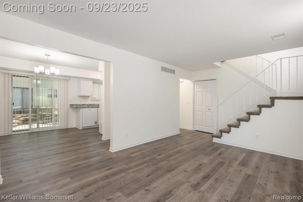 40872 Highpointe Drive, Clinton Twp, MI 48038 — Photo 5