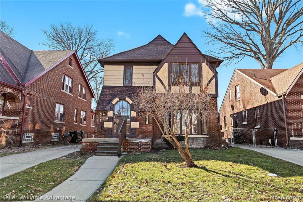 5227 COURVILLE Street, Detroit, MI 48224 — Photo 2