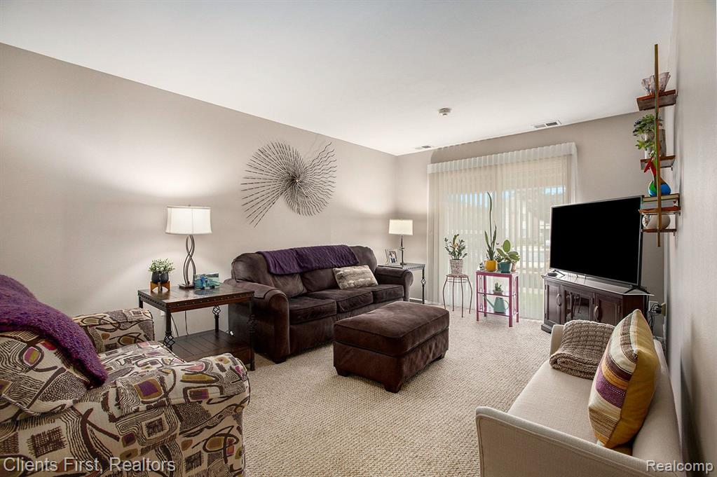 44425 SAVERY Drive, Canton, MI 48187 — Photo 2