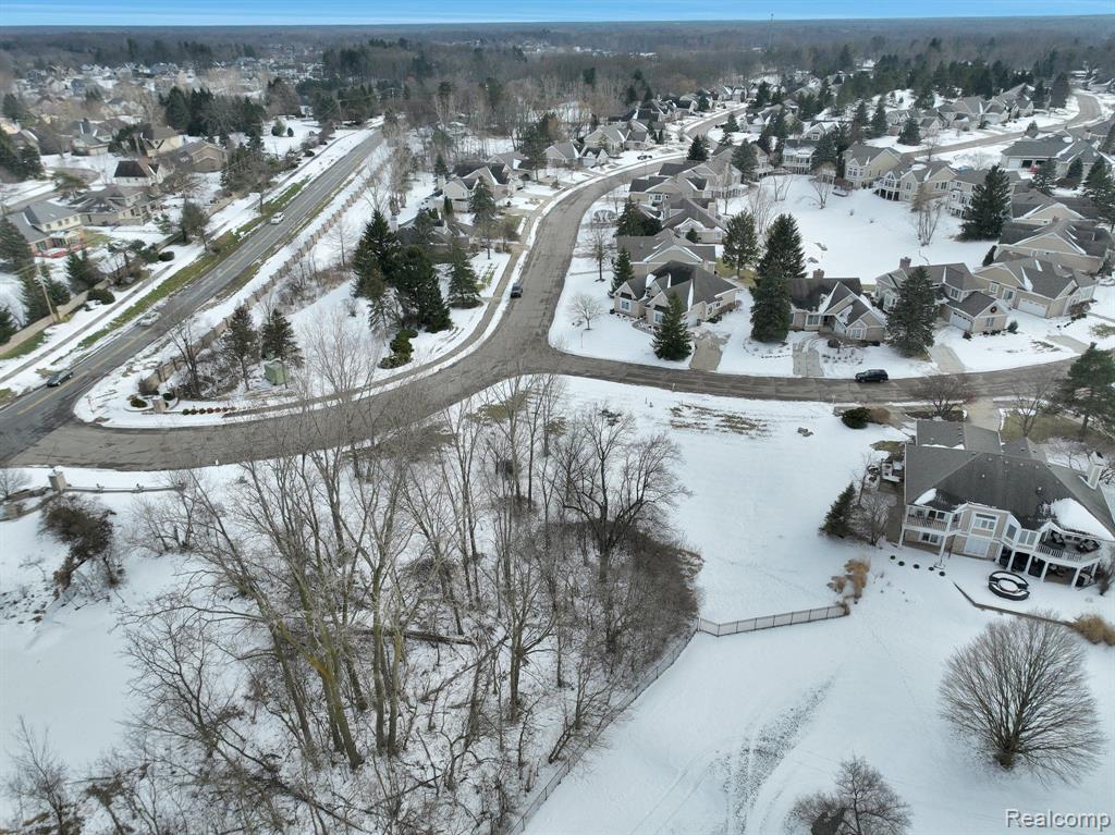 6247 W GOLFRIDGE Drive, East Lansing, MI 48823 — Photo 9