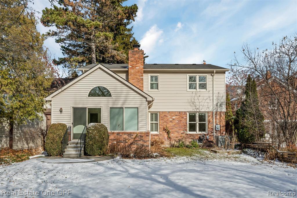 277 Kenwood Court, Grosse Pointe Farms, MI 48236 — Photo 38