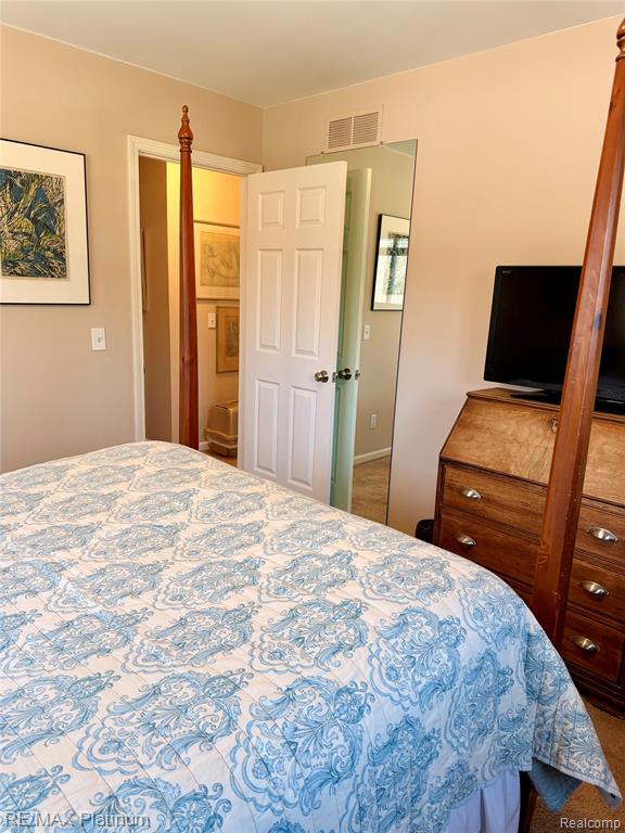 7085 Rivertown Road, Swartz Creek, MI 48473 — Photo 17