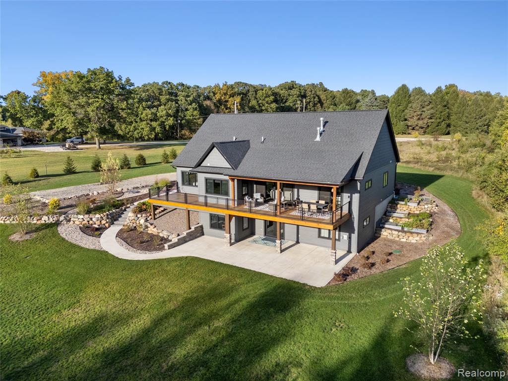 1920 Woodcreek Drive, Brighton, MI 48114 — Photo 2