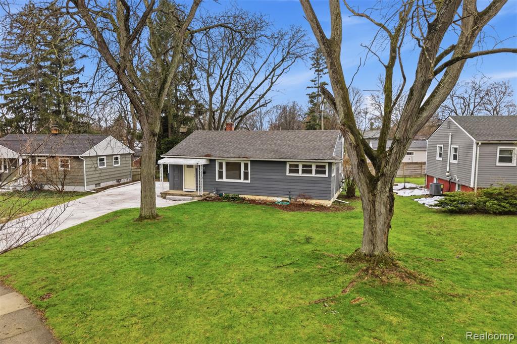 831 Loyola Drive, Ann Arbor, MI 48103 — Photo 32