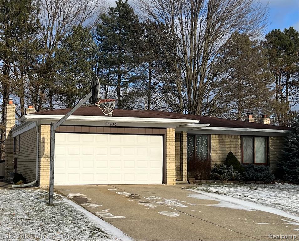 40430 Shakespeare Drive, Sterling Heights, MI 48313 — Photo 2